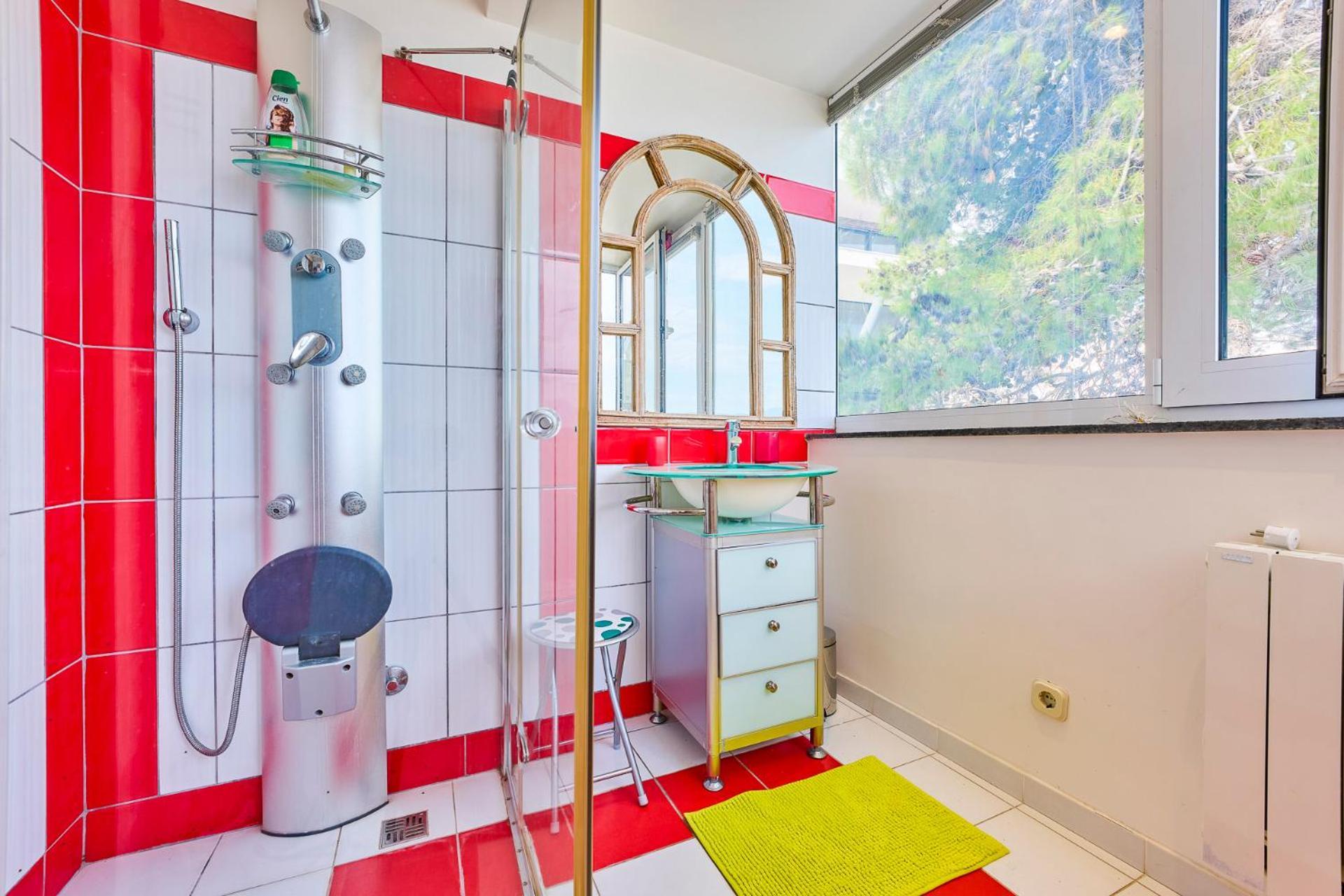 Villa Unique Sur La Plage Pour Des Vacances Inoubliables En Famille Ou Entre Amis Pour 10 Personnes Слатине Экстерьер фото